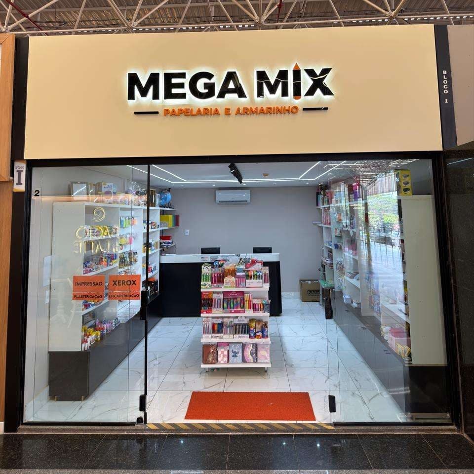 Fachada da Mega Mix Papelaria e Armarinho
